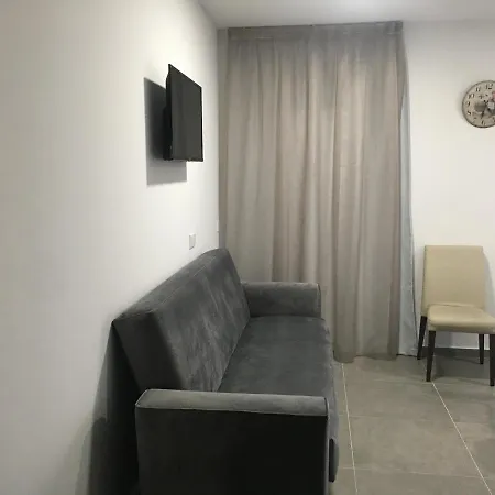 Ellenapa Apts & * Agia Napa