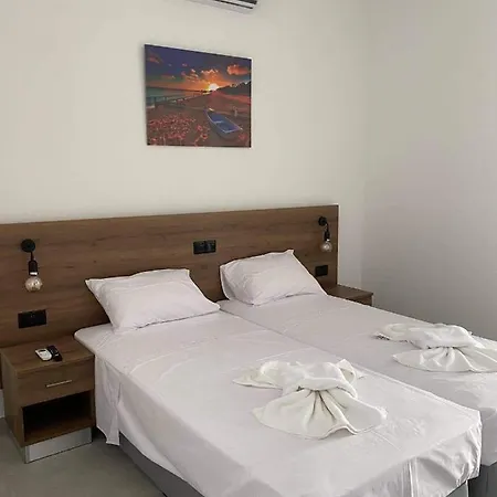 Ellenapa Apts & Apartment