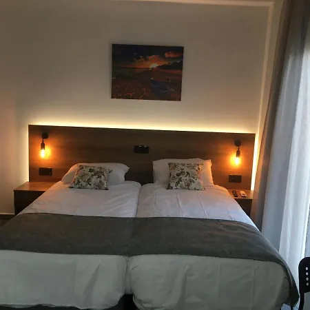 Ellenapa Apts & Apartment