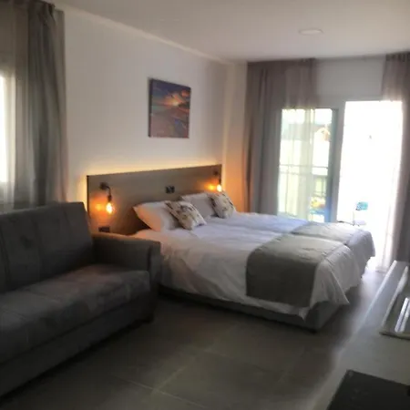 Ellenapa Apts & * Ayia Napa